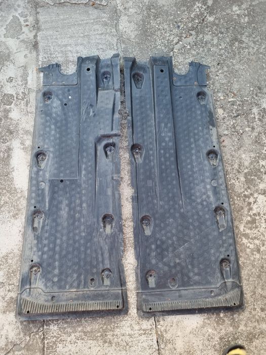 Scut podea stanga - dreapta VW Golf 5 6