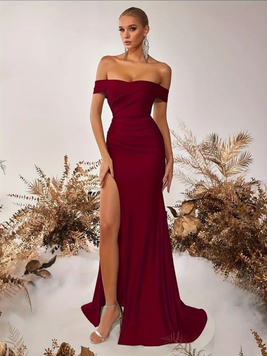 РАЗПРОДАЖБА на нови официални и бални рокли