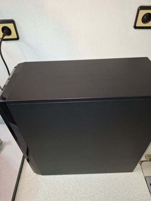 кутия за компютър