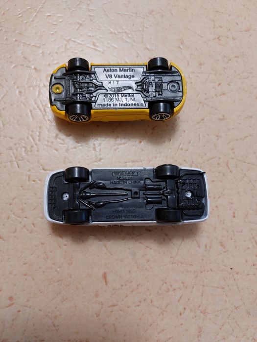 Метални колички matchbox; siku; majorette; welly.
