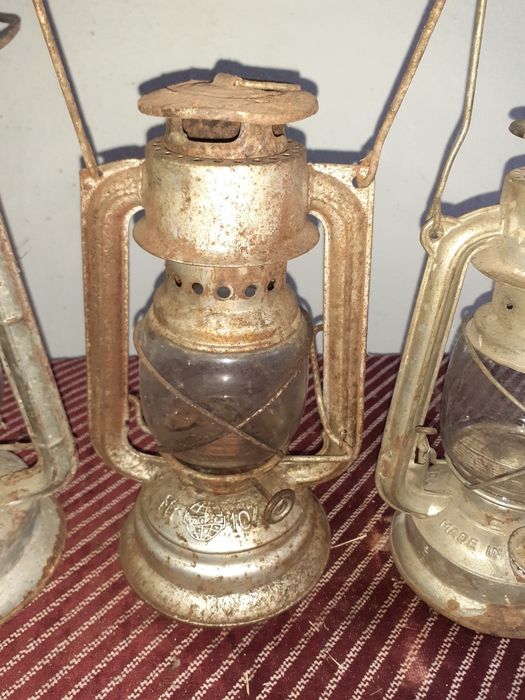 Стари газови лампи и фенери