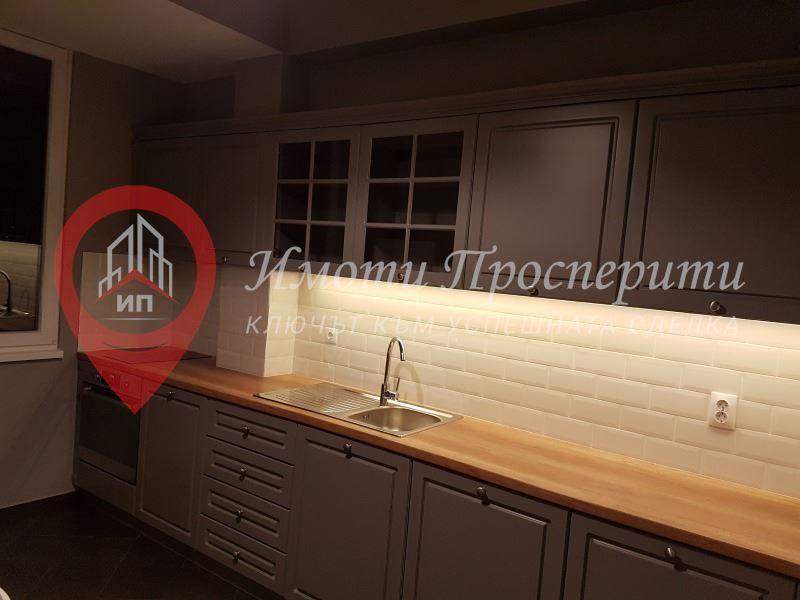 Продава се Тристаен апартамент в София, Център - 100 кв.м за 3050 €/кв.м - Снимка #4