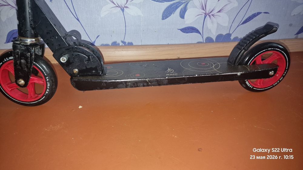 Продам самокат бу