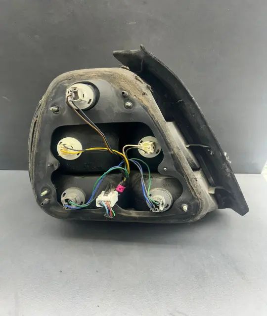 Lampa / Tripla stop dreapta pe aripa Daewoo Leganza 2001
