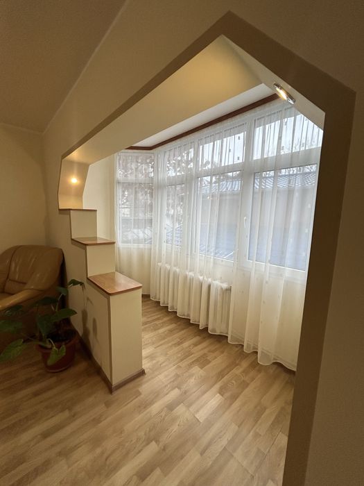 îchiriez apartament 3 camera