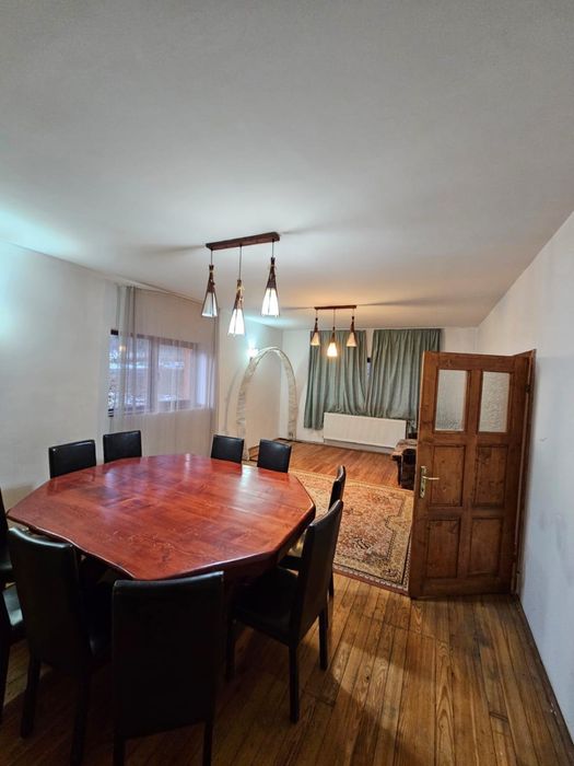 Inchiriez cabane moderne si capsula panoramica