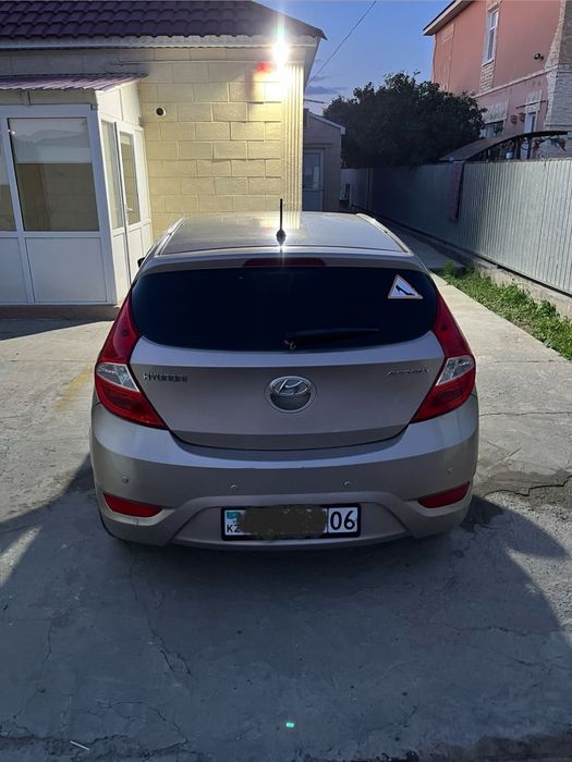 Hyundai Accent 2013