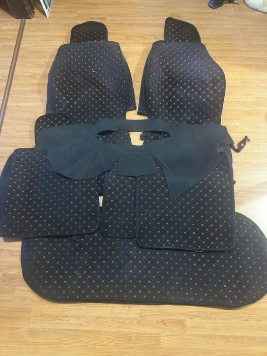 Продам чехлы универсальные