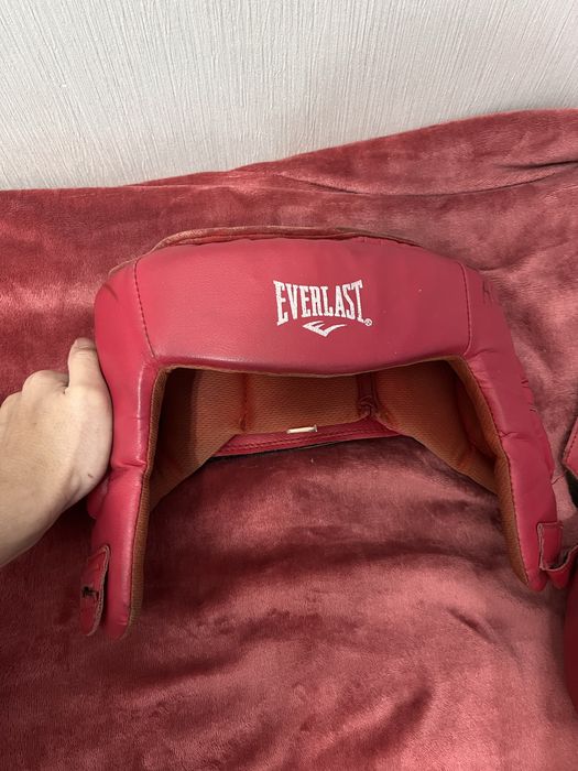 Срочно Шлем+перчатки дешёво