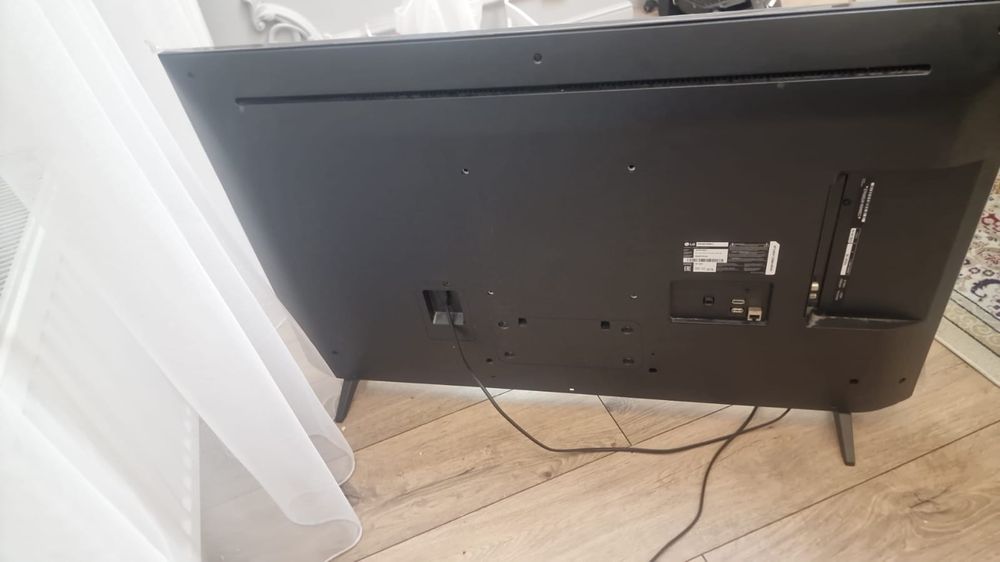 Продам новый телевизор марки Lg (Smart Tv)
