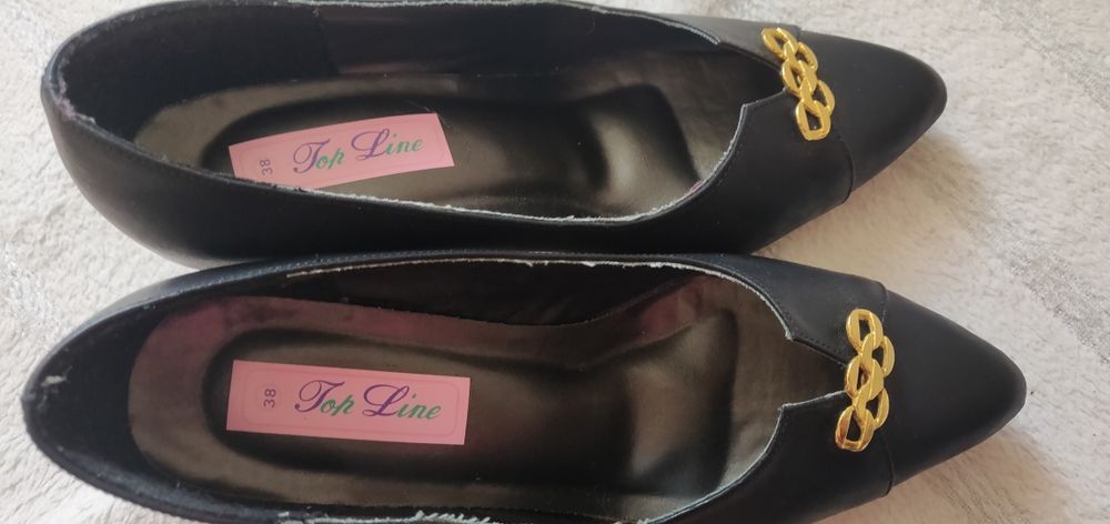 Pantofi din piele naturala mărime 38