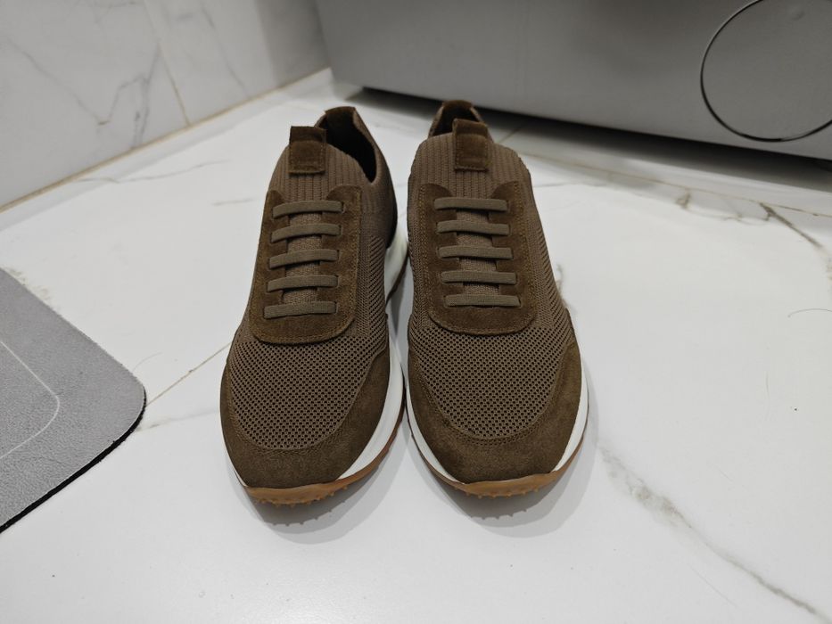 Летние Кросовки абсолютно новые