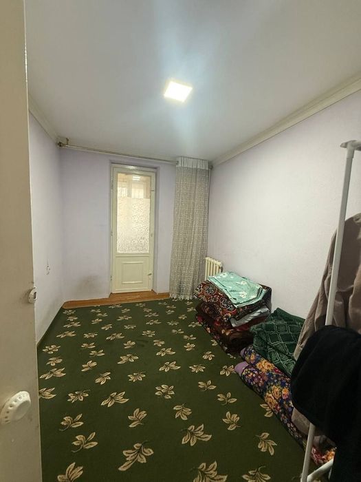 Сотилади Чилонзор 15 квартал 2 хонали разделка