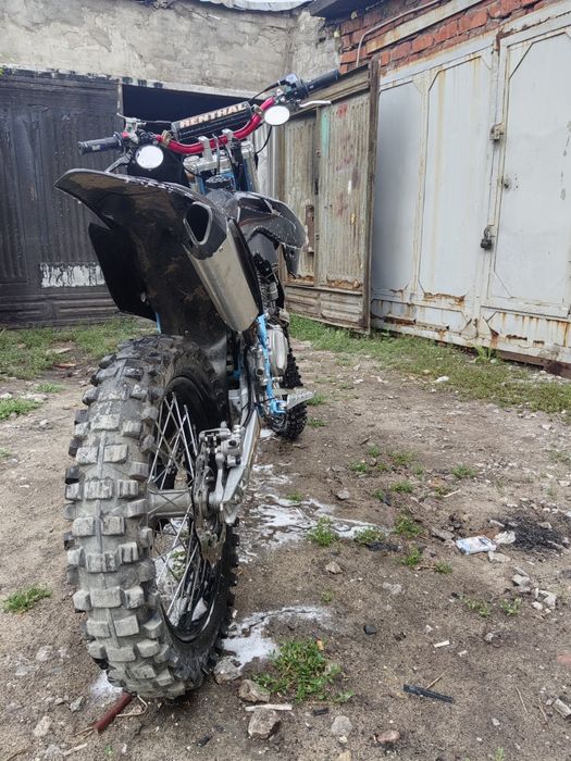 Продам мотоцикл 250 Кубов.