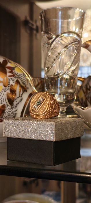 Перстень золотой.