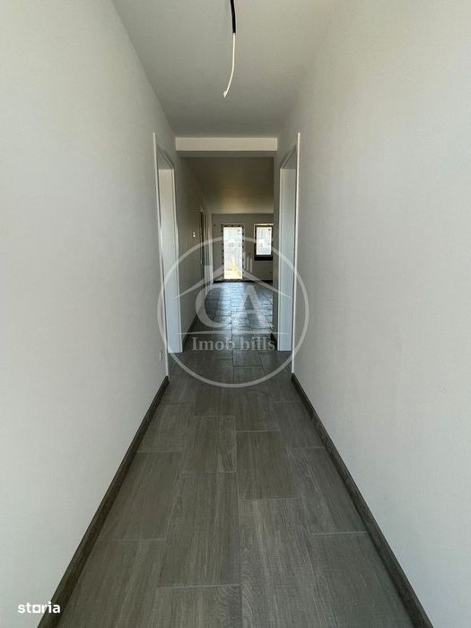 Casă de vânzare tip duplex cu 4 camere în Nojorid, Oradea.