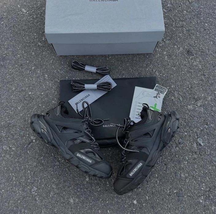 Balenciaga Track – Black