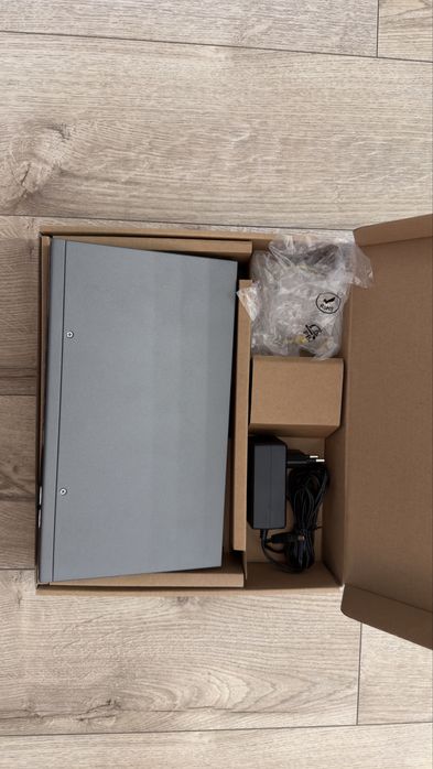 Router Grandstream GWN7003 folosit foarte putin