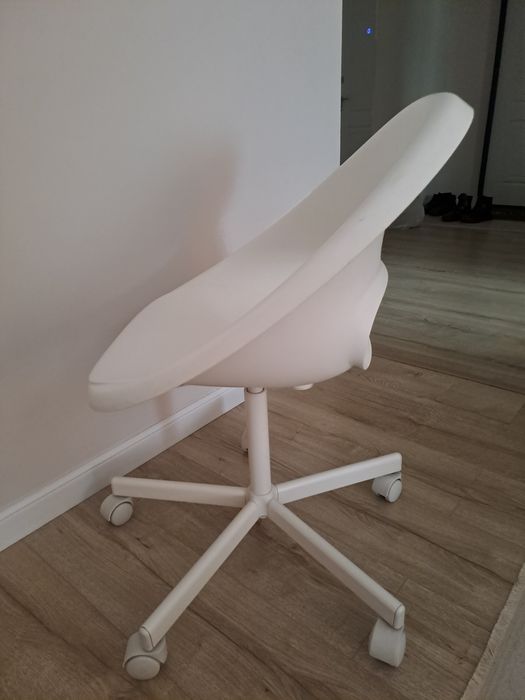 Продам стул Икеа в отличном состоянии