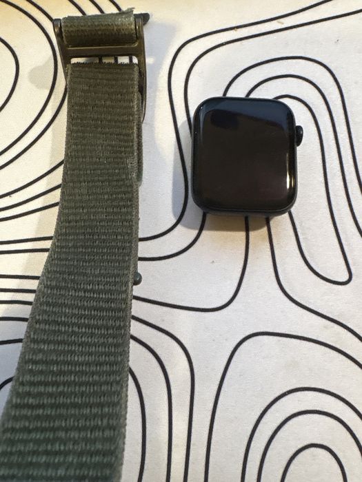 Apple Watch SE 44 mm