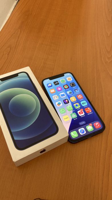 iPhone 12 на 64Гб