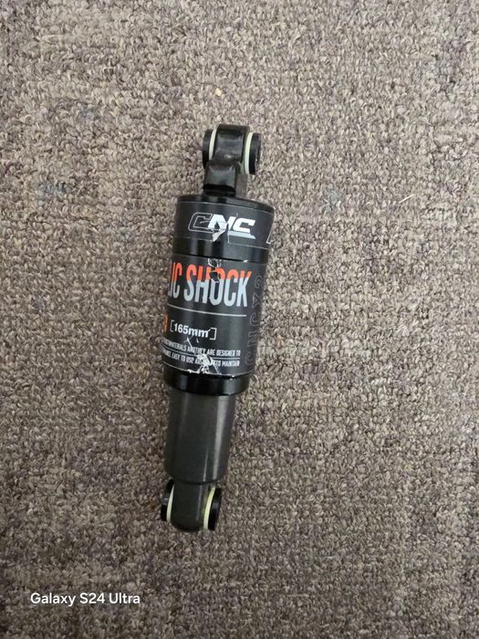 Suspensie spate bicicleta