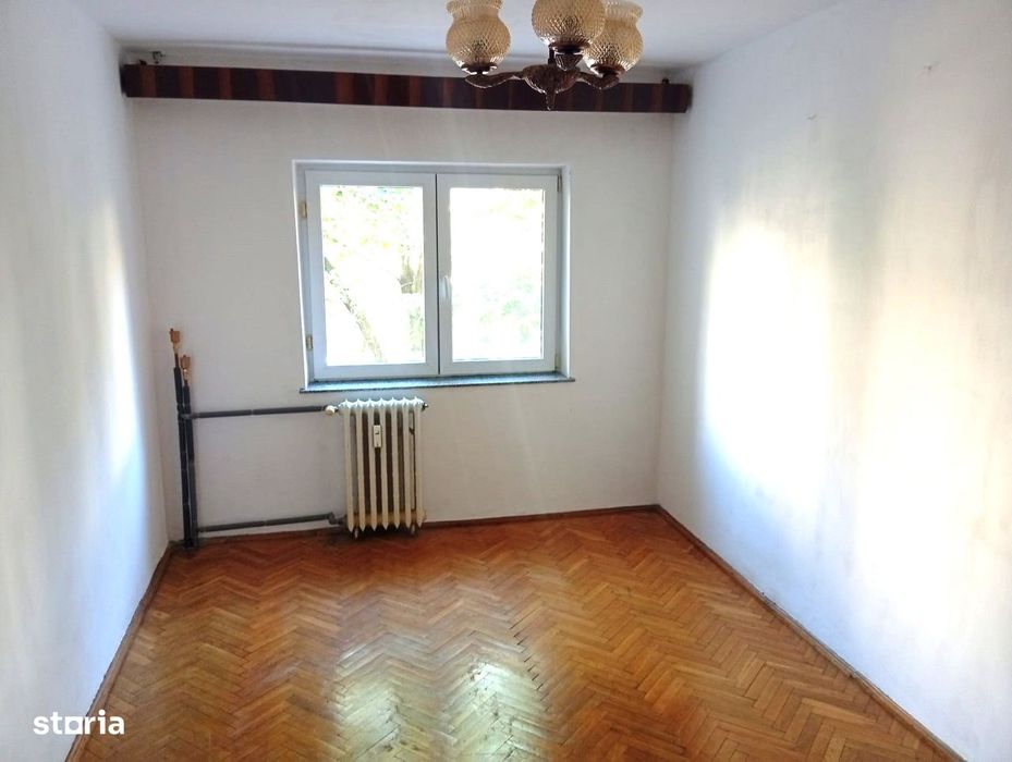 Apartament 2 camere de vanzare in zona Micalaca/Miorita