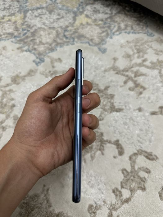 Srochna sotiladi vivo v21e