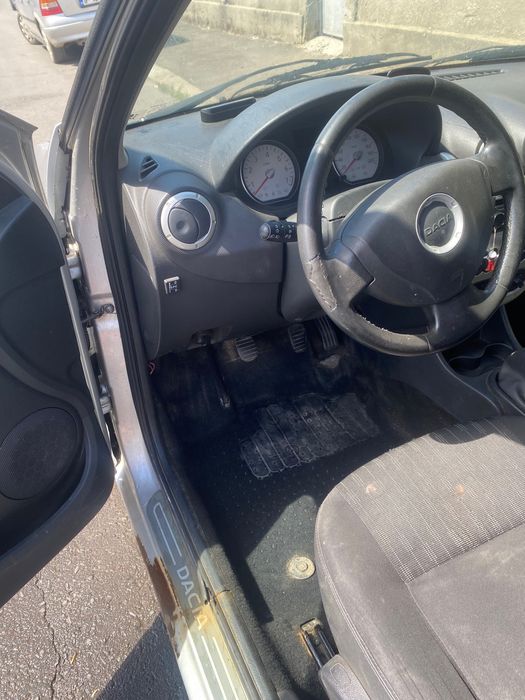 DACIA Logan 2010 — imagine 2