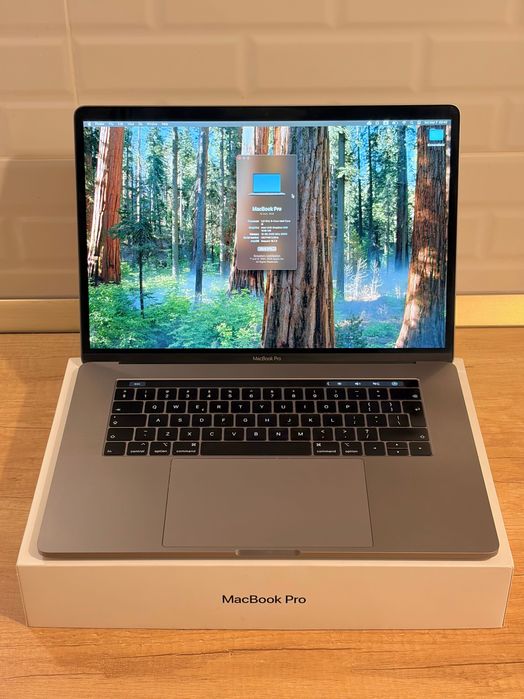 MacBook Pro 15 inch, Touch Bar, i9, 2.9 GHz, 16 GB, 512GB, Space Gray