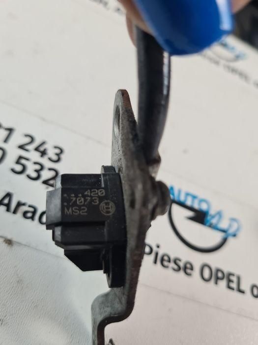 Senzor pozitie ax cu came Opel Astra H GTC