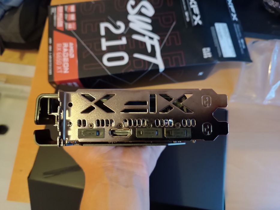 AMD Radeon RX6650XT с Гаранция