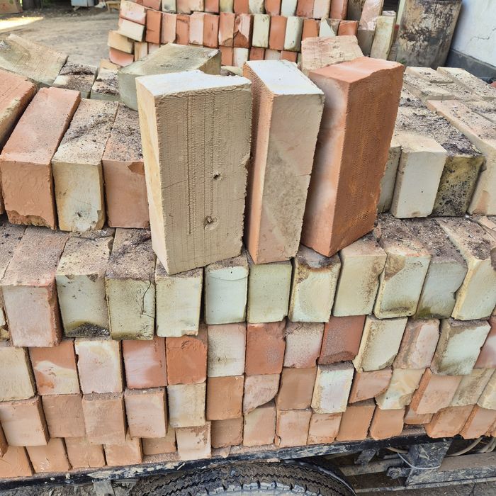 Кирпич красный кирпич