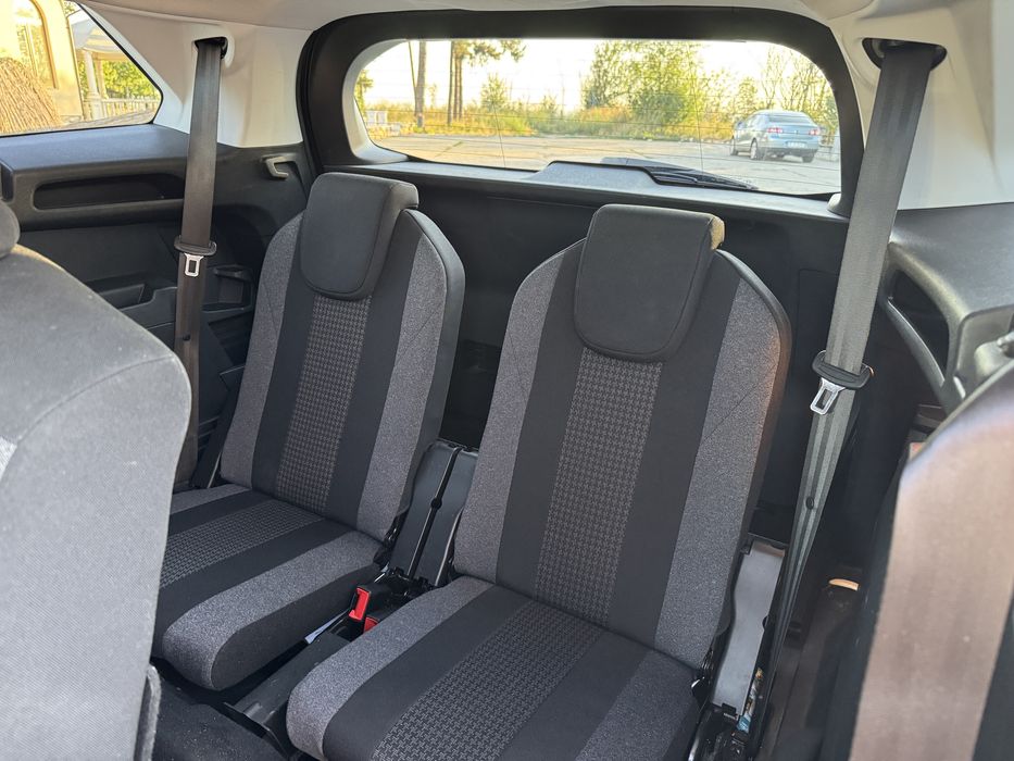 Peugeot 5008, 7 locuri, automată, TVA Deductibil, Finanțare