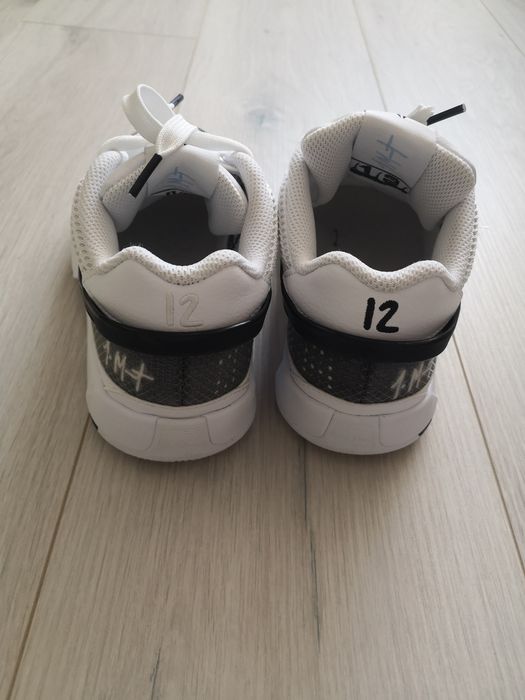 Nike маратонки за момче