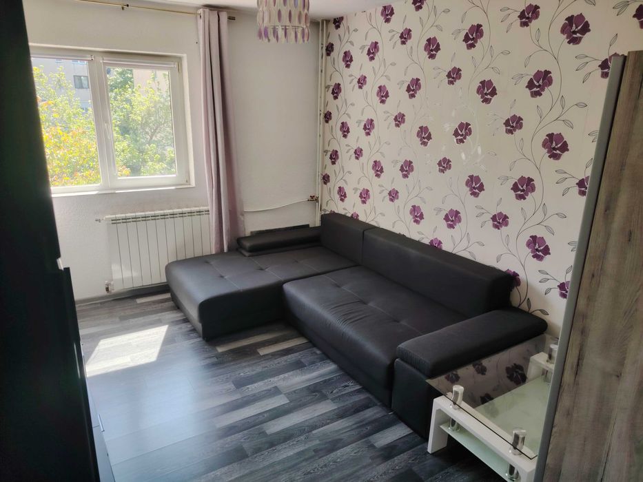 Vand Garsoniera in Oradea, etaj 2, renovata, complet utilata