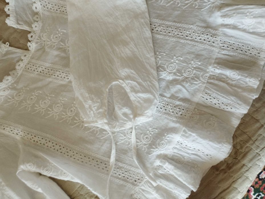 Короткая кофточка белая хлопковая