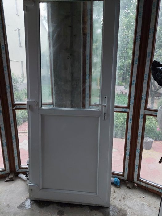 Vand usa de intrare  PVC VEKA