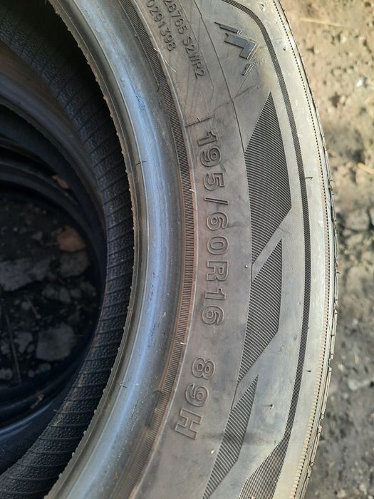 Cauciucuri de iarna 195/60 R 16 ( set 4 bucati)
