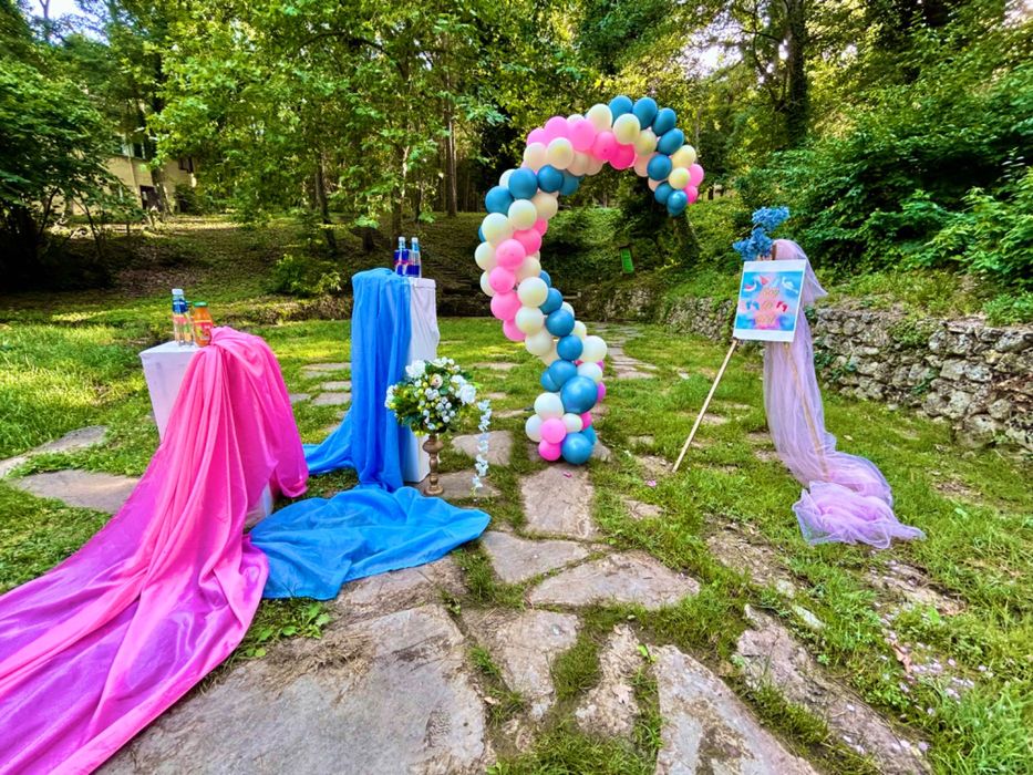 Украси под наем за вашите поводи и тържества