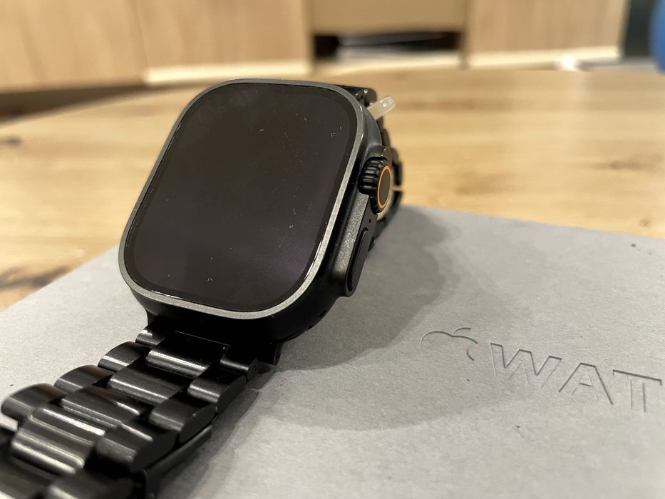 Apple Watch - Ultra 3 49mm Black Titanium Cellular 64GB: 100% батерия, в гаранция до края на 2027
