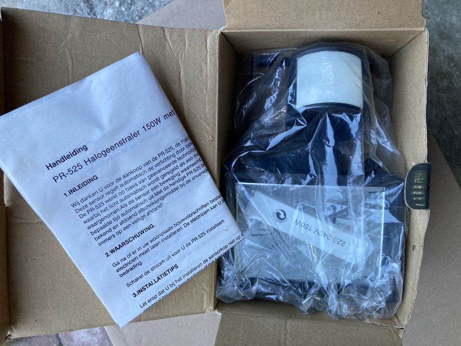 Proiector lampa halogen cu senzor