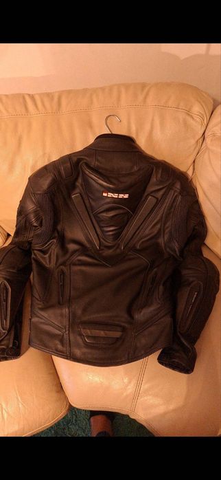Кожено яке ixs..