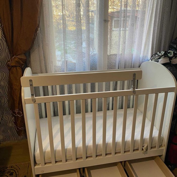 Бебешко легло с матрак