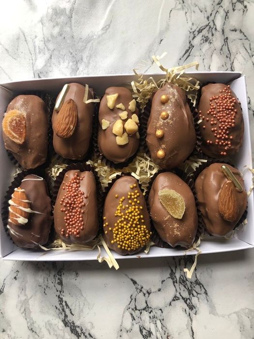 Королевские финики в шоколаде 350 тенге штука