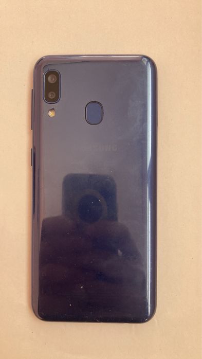 Samaung a20e  64gb