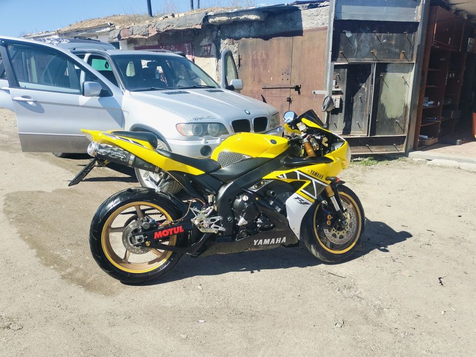 Продам ямаху r1 2006 год