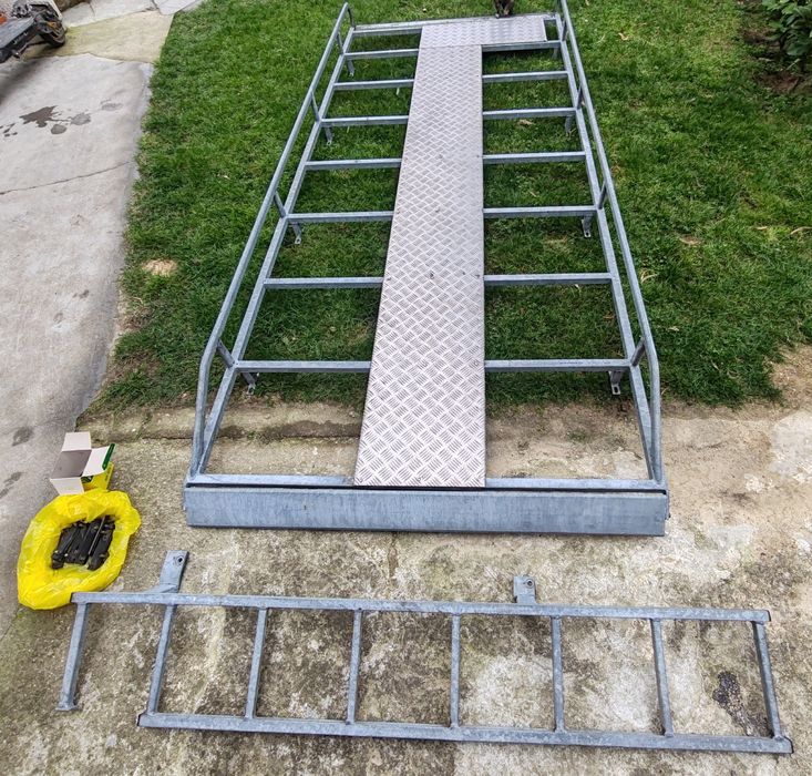 Поцинкован покривен багажник с пътека и стълба за Мерцедес Спринтер