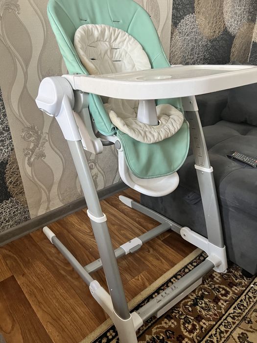 Стульчик для кормления детей