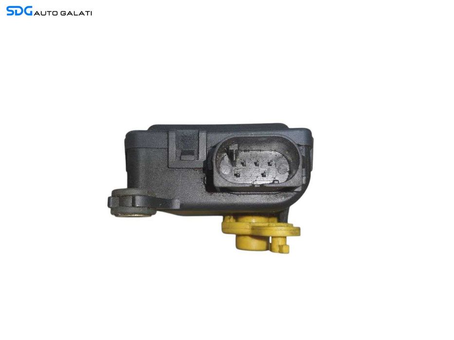 Motoras Reglaj Grila Clapeta Clapete Aeroterma Audi TT 1998 - 2006 Cod 8D2820511C [N1974]